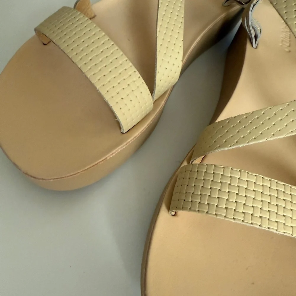 Olukai Onohi Strappy Sandal Wedge Warm Beige Dressy Beach Size 10 40 - Picture 3 of 10